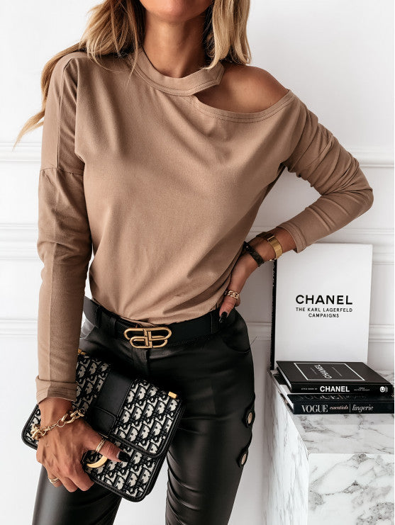 Women’s Long-Sleeve Turtleneck Shirt