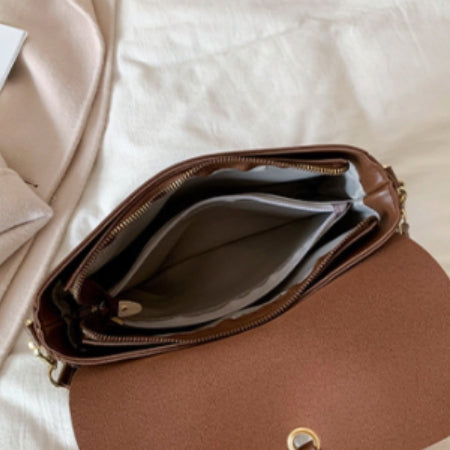 Chic Woven Shoulder Bag with Chain Strap